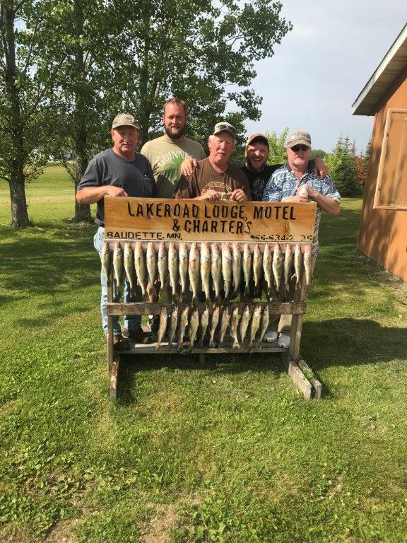 Charter & Ice Fishing Packages Contact Lakeroad Lodge, Baudette