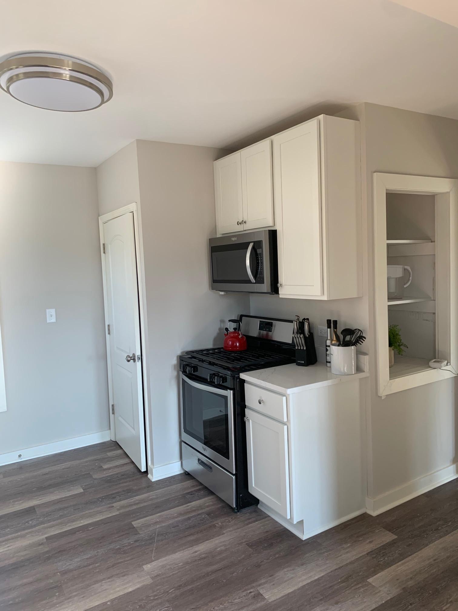 Gallery Lakeshore Apartments