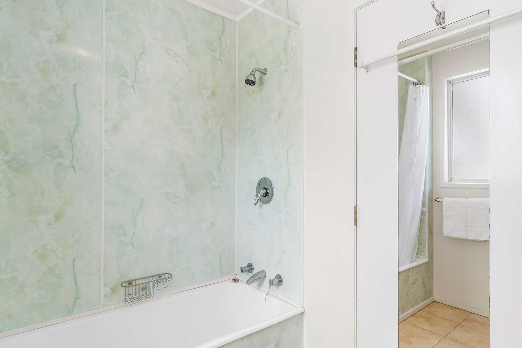 Bach 38 Taupo Lakeside