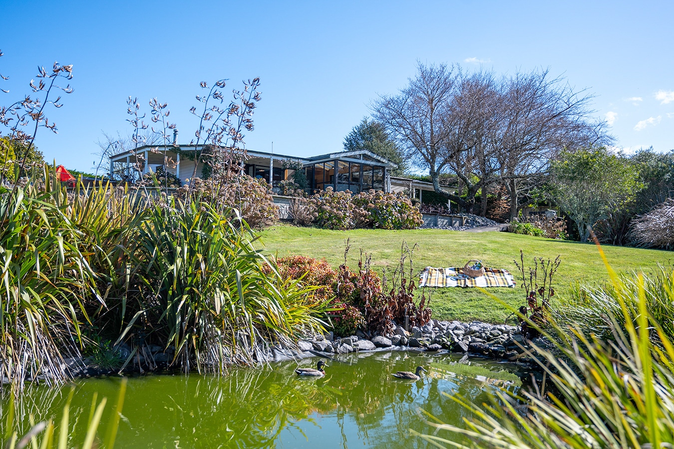 Mountviews Lodge Taupo Lakeside