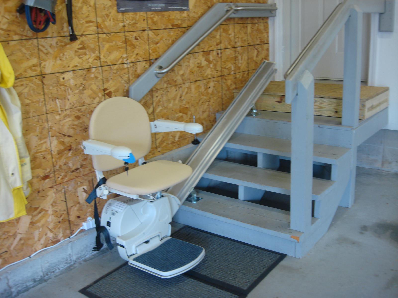 Installations Lakeside Mobility & Scooter LLC