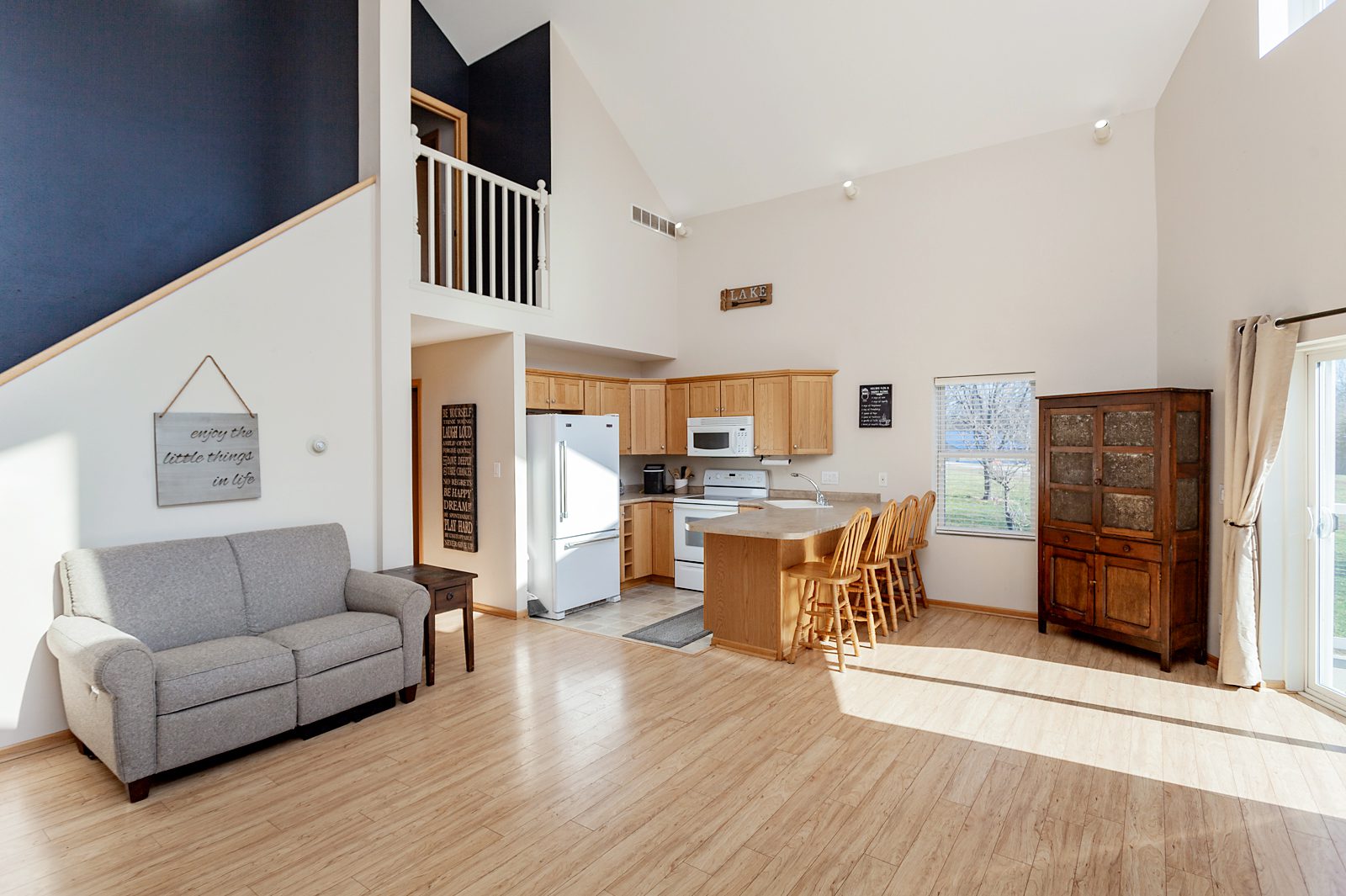 Lake Rathbun Retreat! Lake Homes and Farms Realty