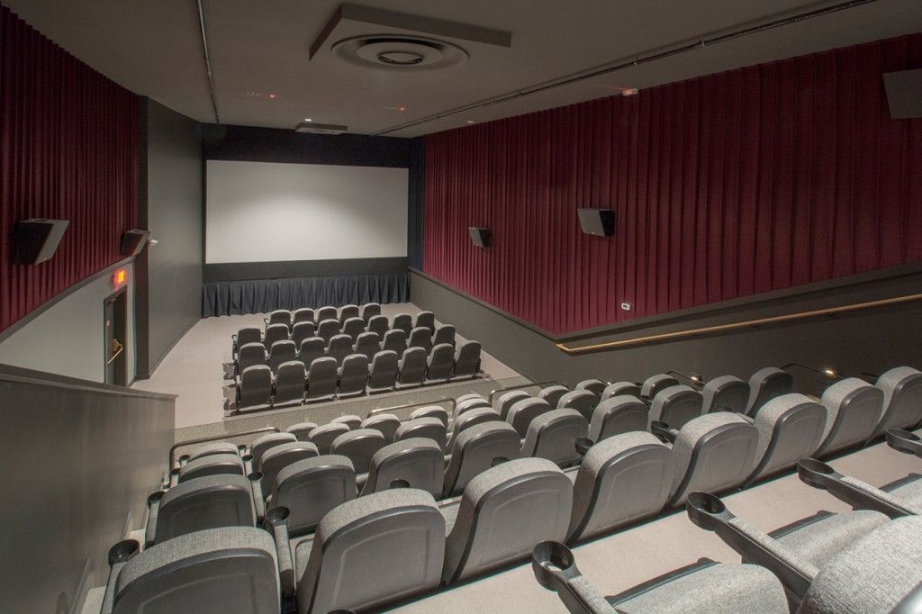 🎬 Lake Theater & Cafe Food, Drink, and yes, Movies