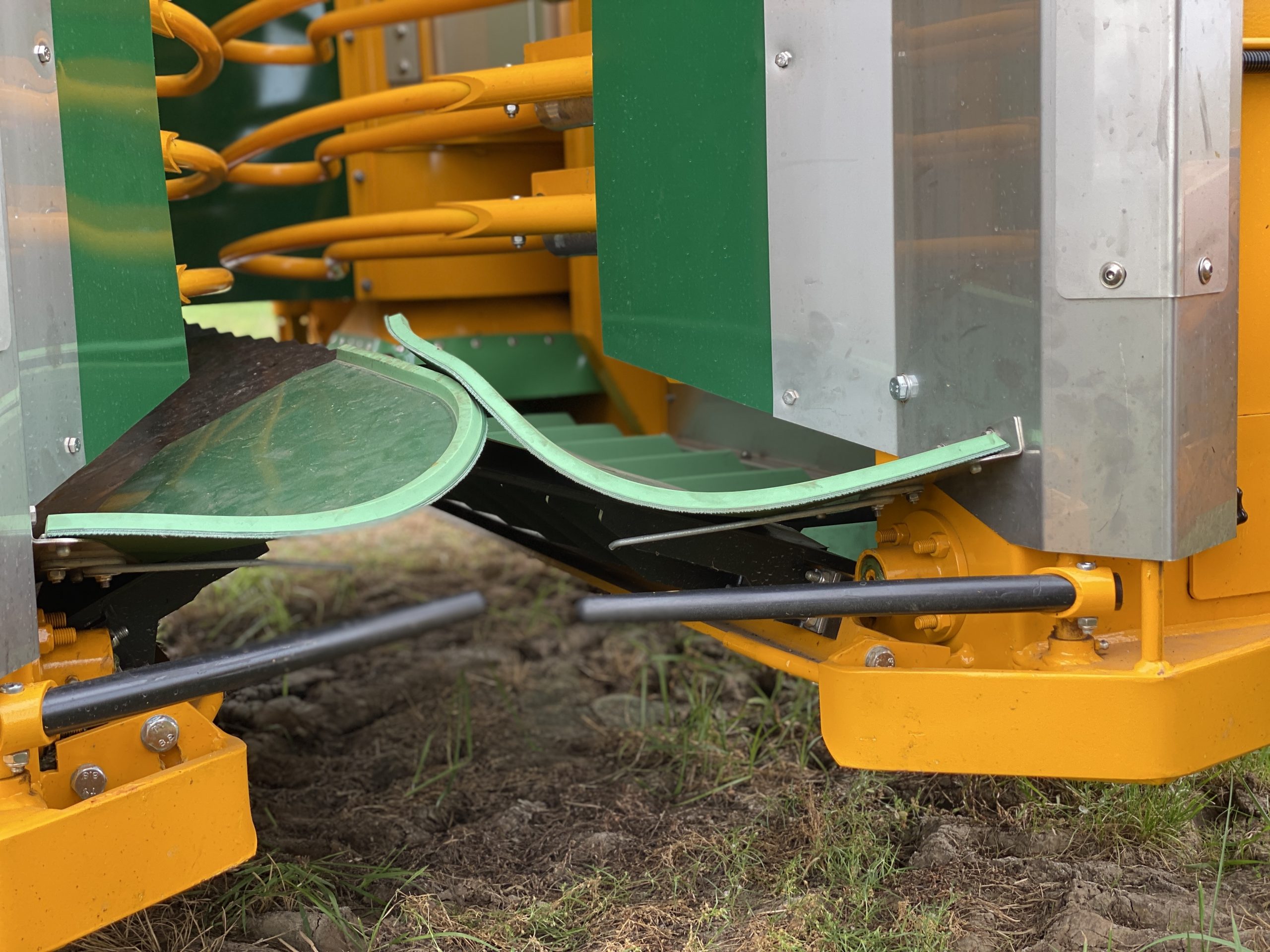 NEW 2022 Gregoire GPrima Tow Behind Grape Harvester Lakeview Vineyard