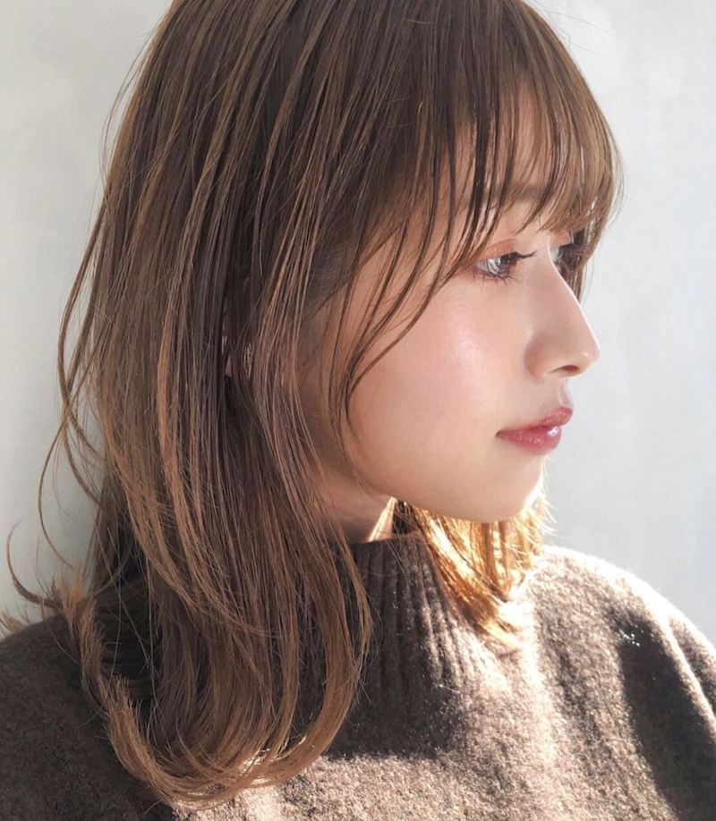 外ハネミディアムレイヤー｜表参道の美容室 GARDEN aoyama（ガーデンアオヤマ）豊田 楓の髪型･ヘアスタイル・ヘアカタログ｜LALA[ララ]