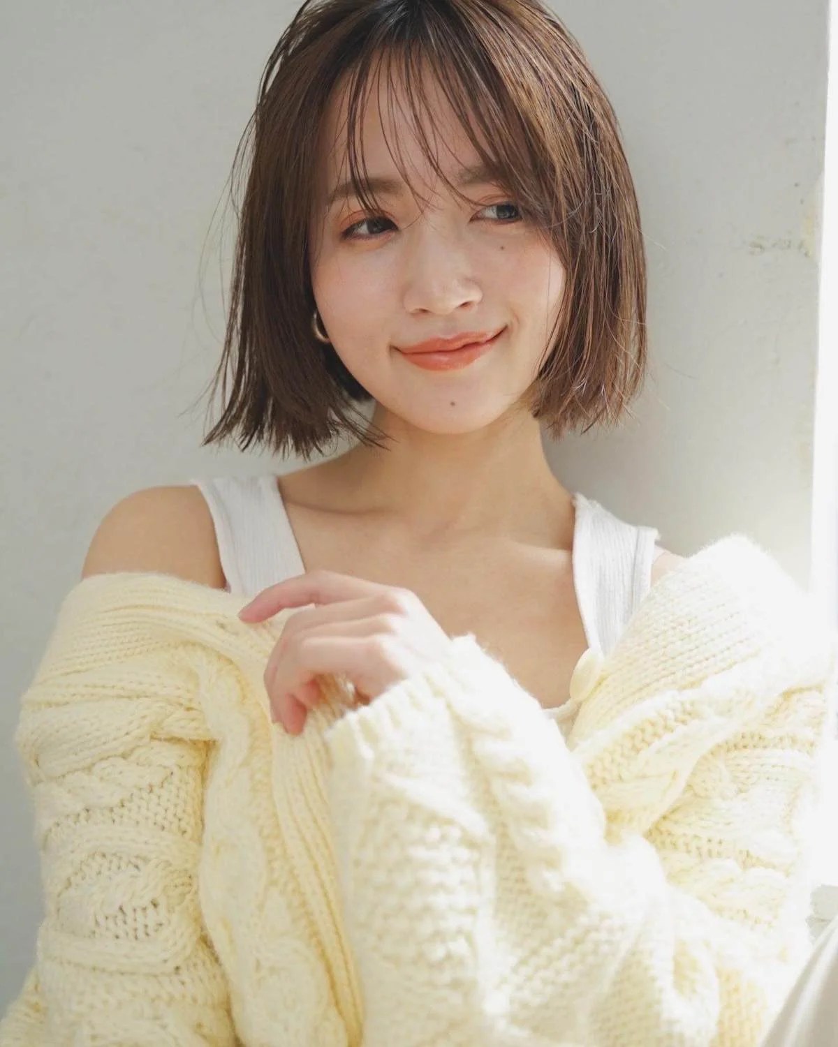 40代の面長女性に似合う前髪ありボブ特集｜若返り効果抜群の髪型15選 LALA HAIR MAGAZINE [ララヘアマガジン]