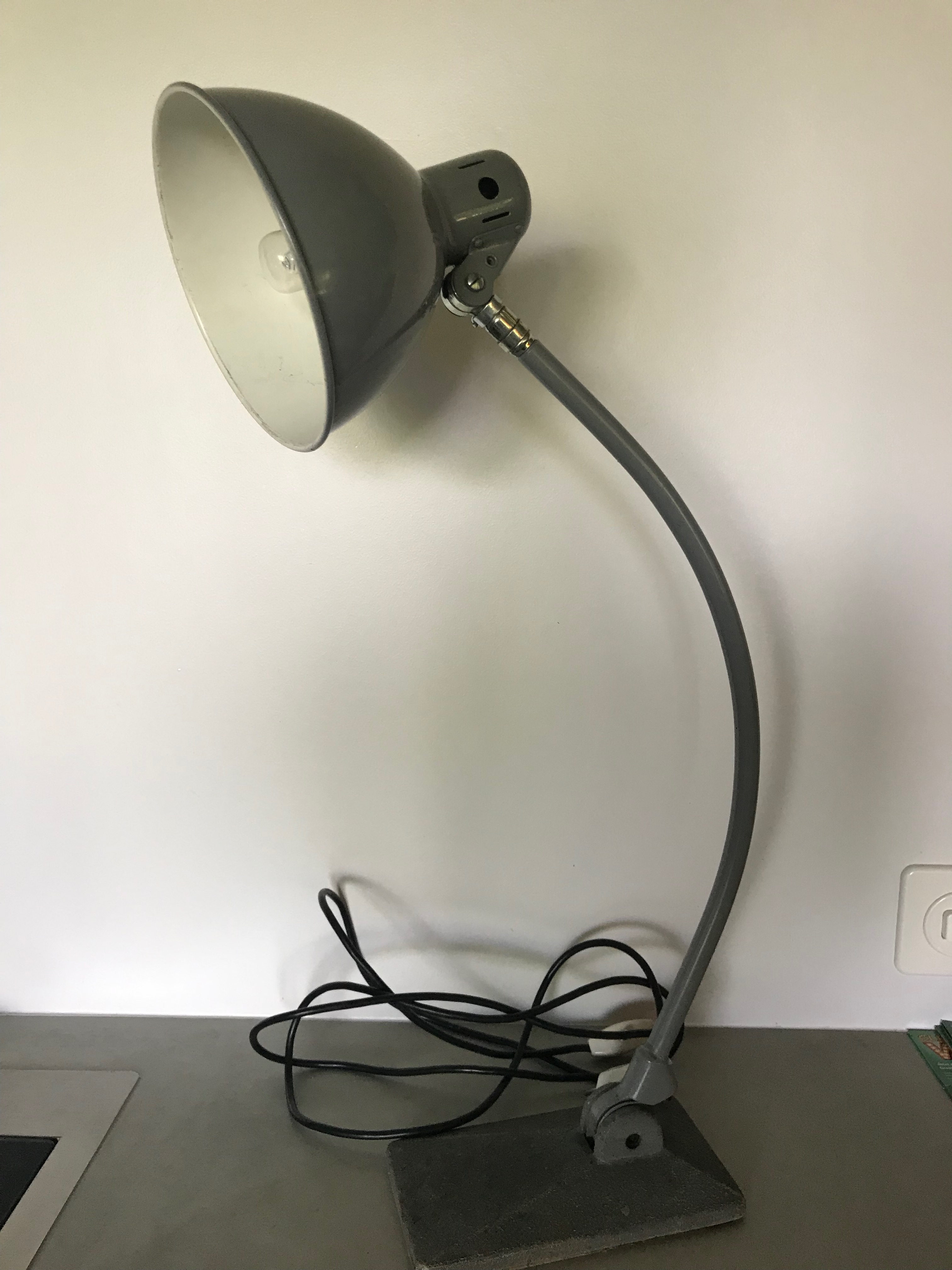 Lampe d'architecte L'Alma Chine, mobilier et objets déco