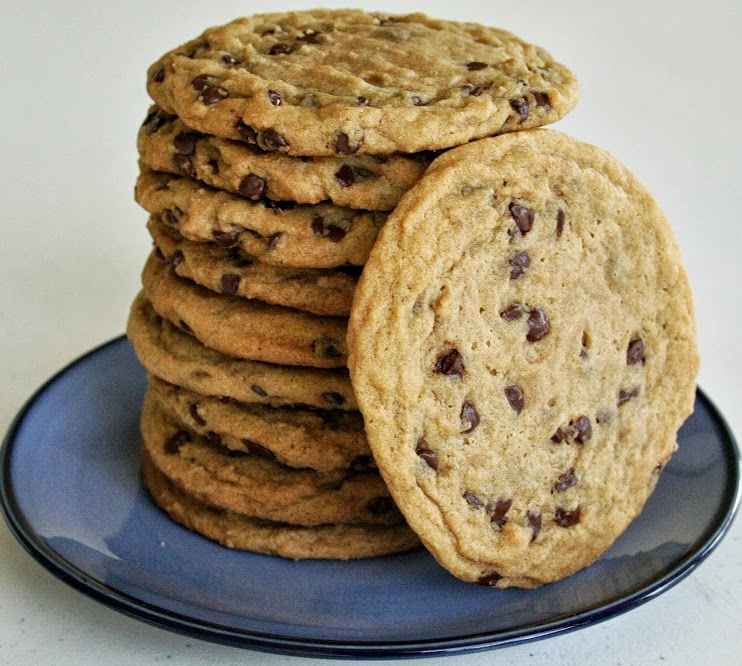 Copycat Panera Chewy Chocolate Chip Cookies MomMakes...