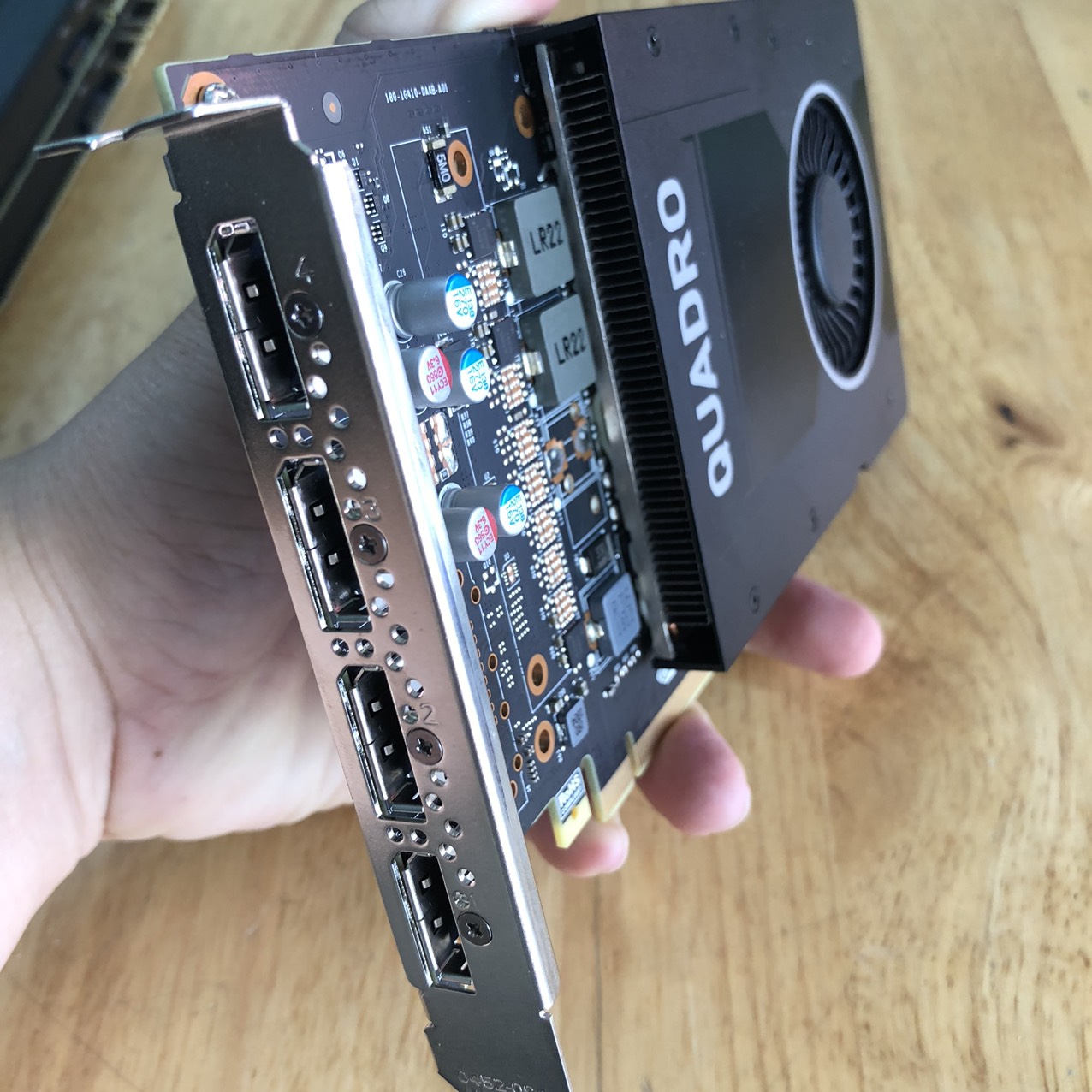 CARD MÀN HÌNH QUADRO P2000 5G / 128BIT DDR5 CHUYÊN DỰNG PHIM Lam Khánh