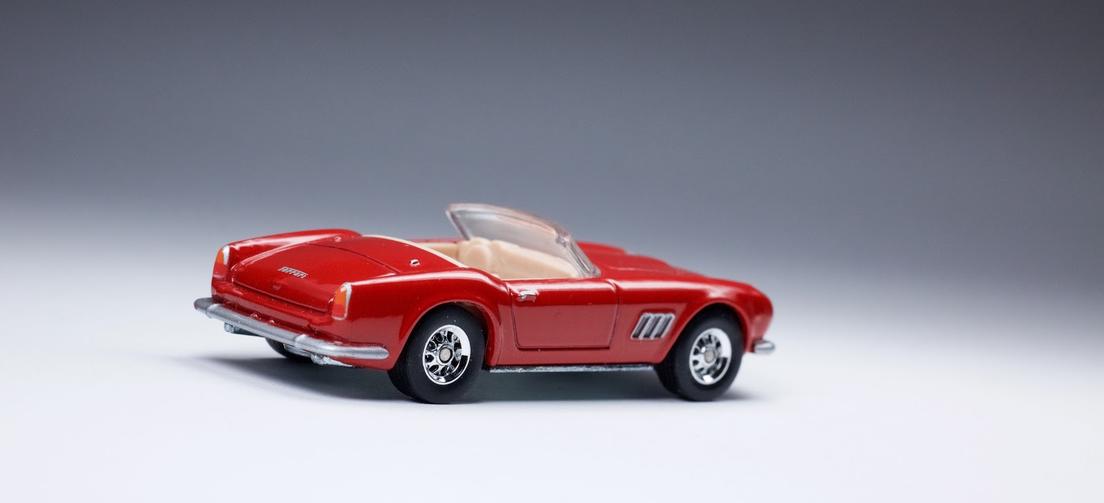 hot wheels ferrari 250 california