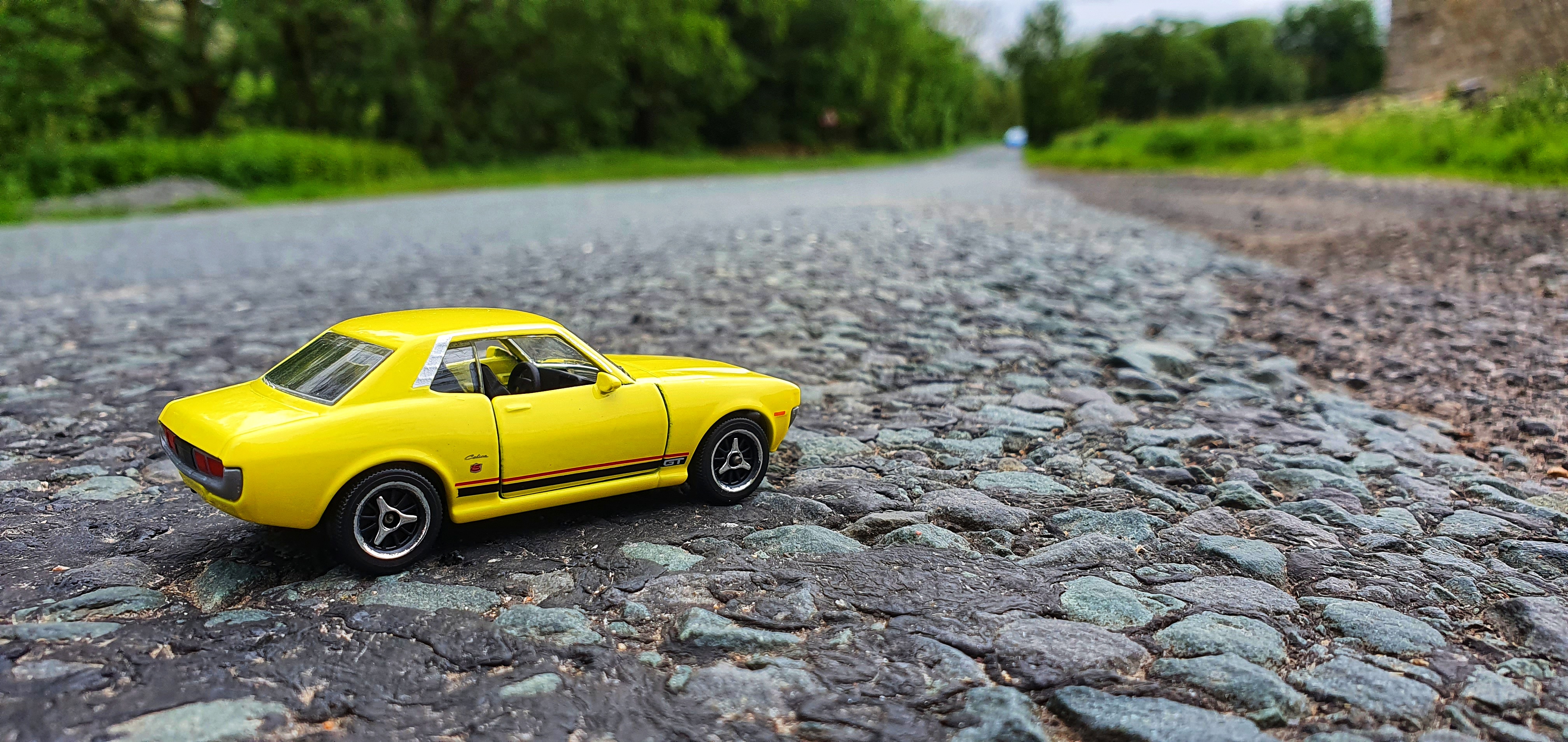 ミッチー 2点まとめ売り　cetti セッティ　MARKOサンダル Majorette Toyota Celica GT Coupe Yellow 1:56 (3 inches) no