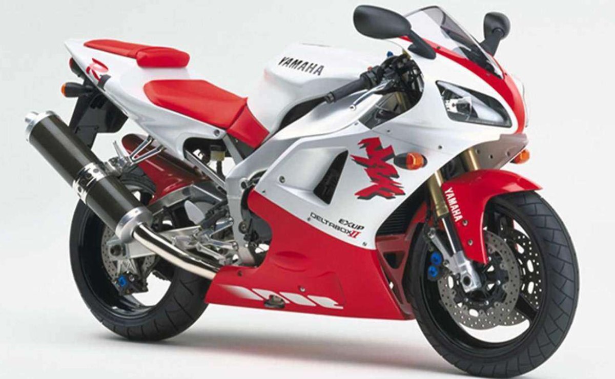 ¿Se viene la Yamaha R1 25 aniversario?