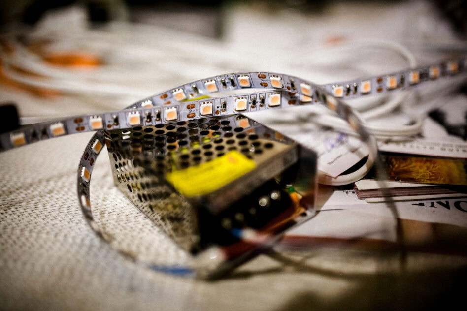 How to Choose an LED Power Supply » Easy Calculator LampHQ