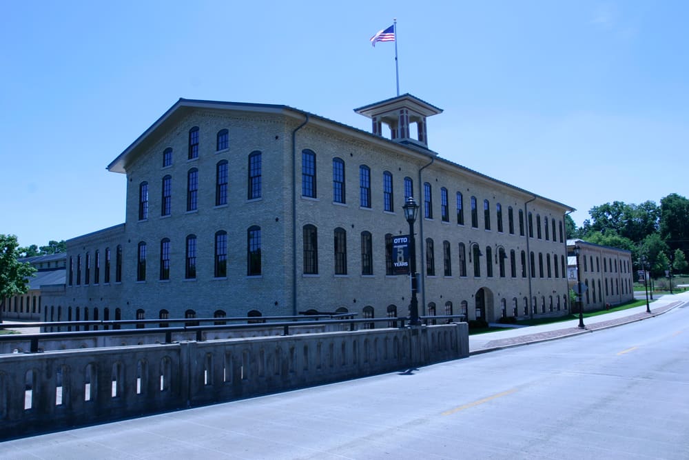 Otto Communications Office Renovation and Warehouse Manufacturing