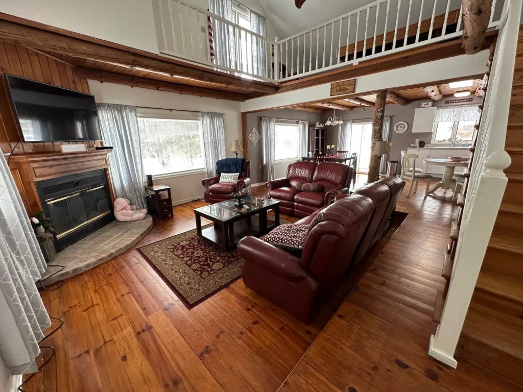 Lamp Post House Vacation Home DeRuyter Lake NY