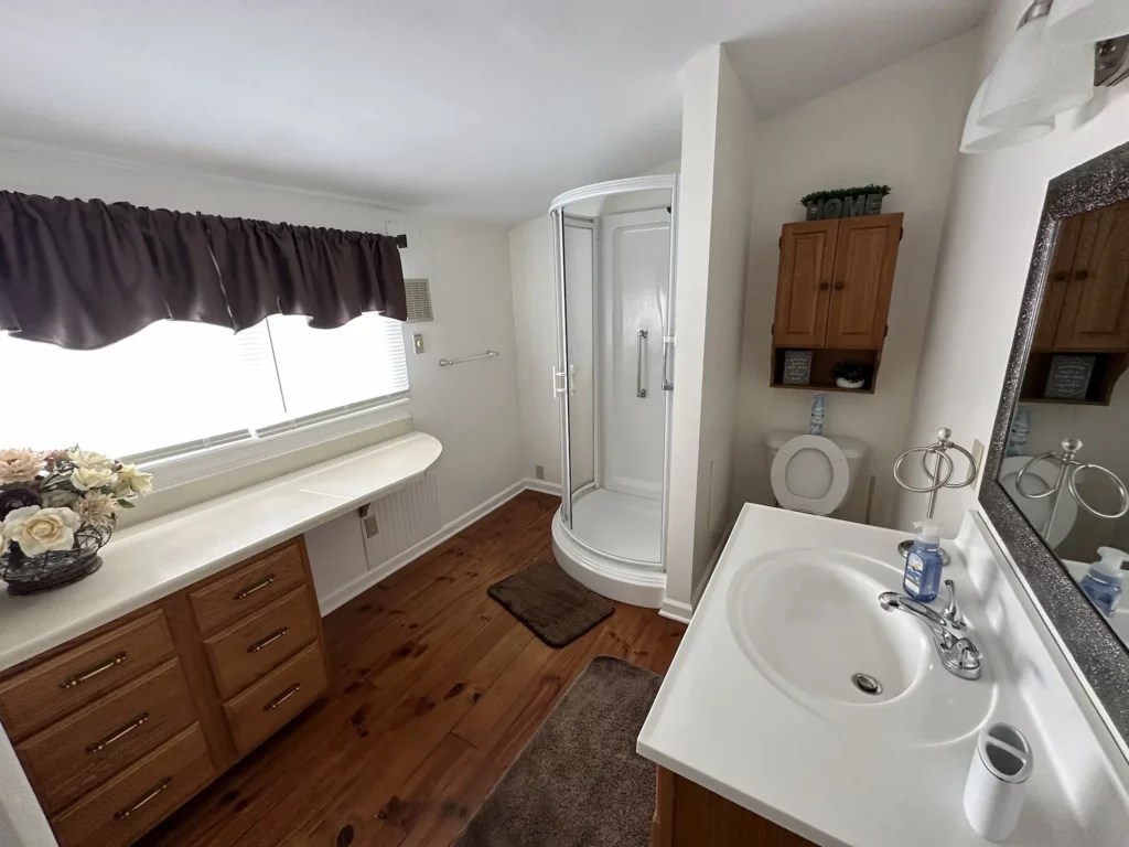 Lamp Post House Vacation Home DeRuyter Lake NY