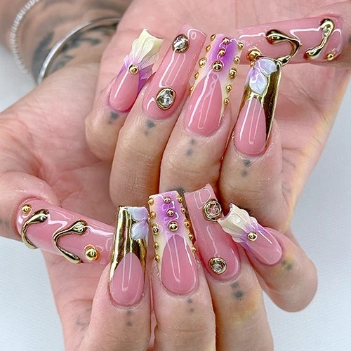 Nail Salon 98033 La Na Nail Lounge of Kirkland, WA 98033 Manicure