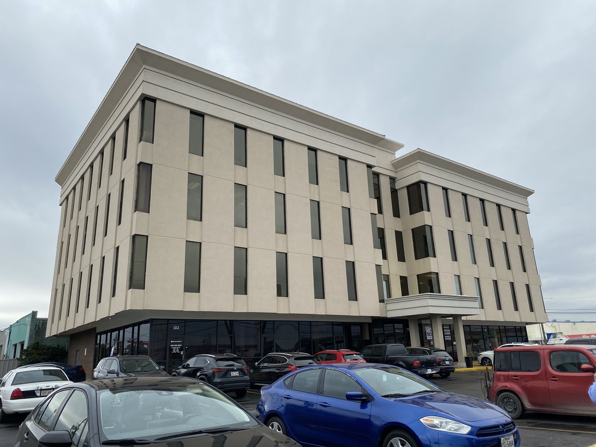 1919 Veterans Blvd. Kenner, LA 70062 LaNasa Realty, Inc.