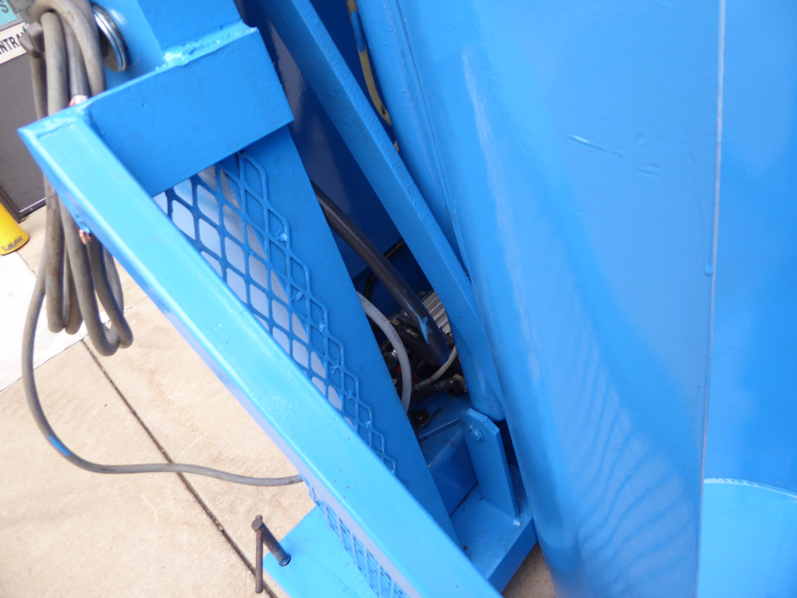 Used Automatic Dumper Hercules 2000 lbs Capacity Automatic Drum