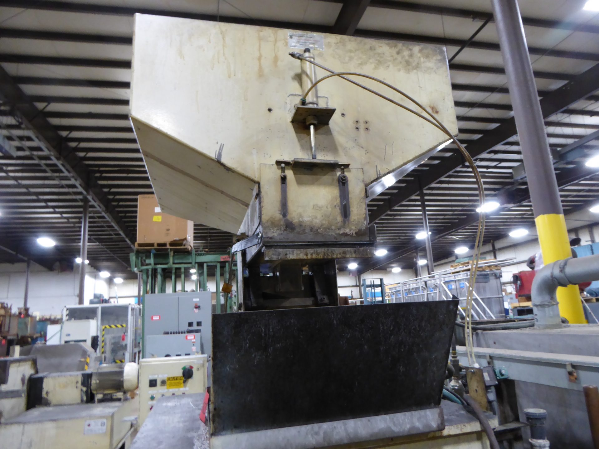 Used Vibratory / Polishing Vibra Finish Vibratory TubVibrators
