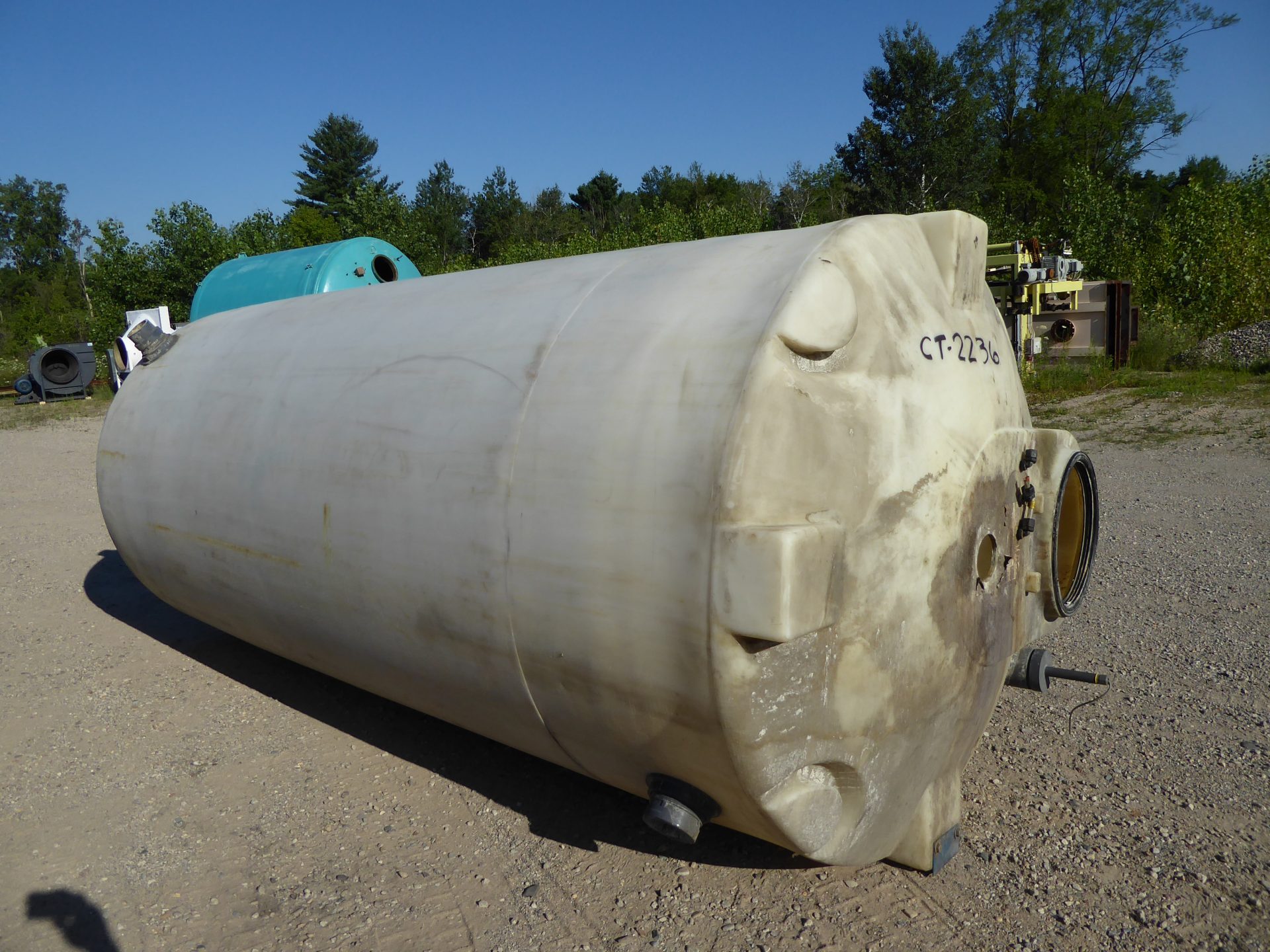 1800 Gallon Poly Round Tank CT2236 Lanco Corporation Used