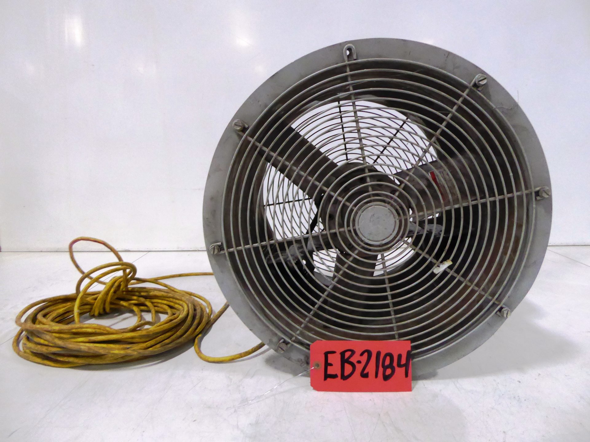 Used Exhaust Blower Greenheck 3890 CFM 1/2 HP Steel Exhaust Blower