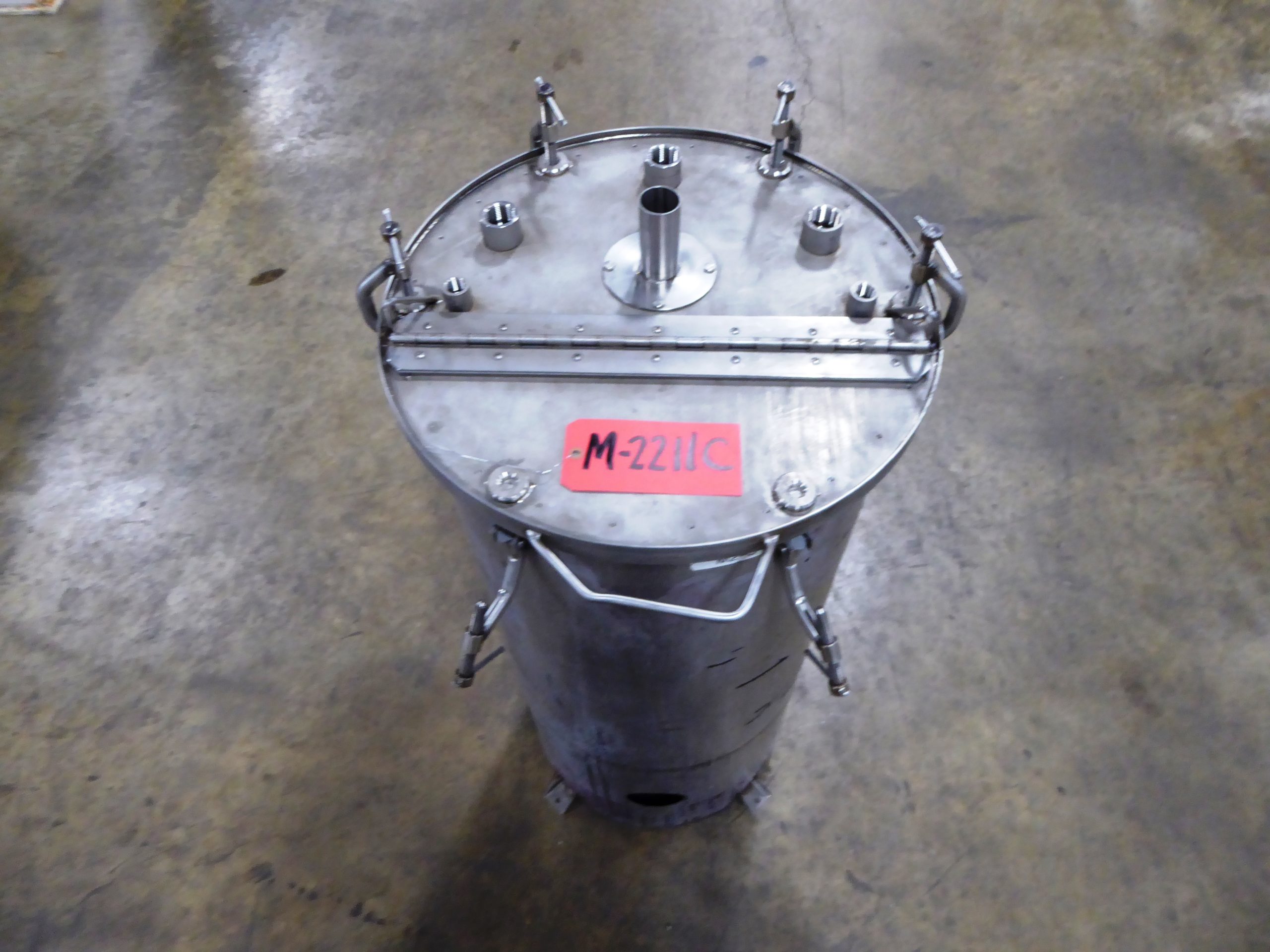 Graco Paint Pot M2211C Lanco Corporation Used Industrial Equipment