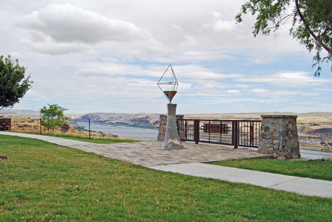 Trinity Wind Harp Land8