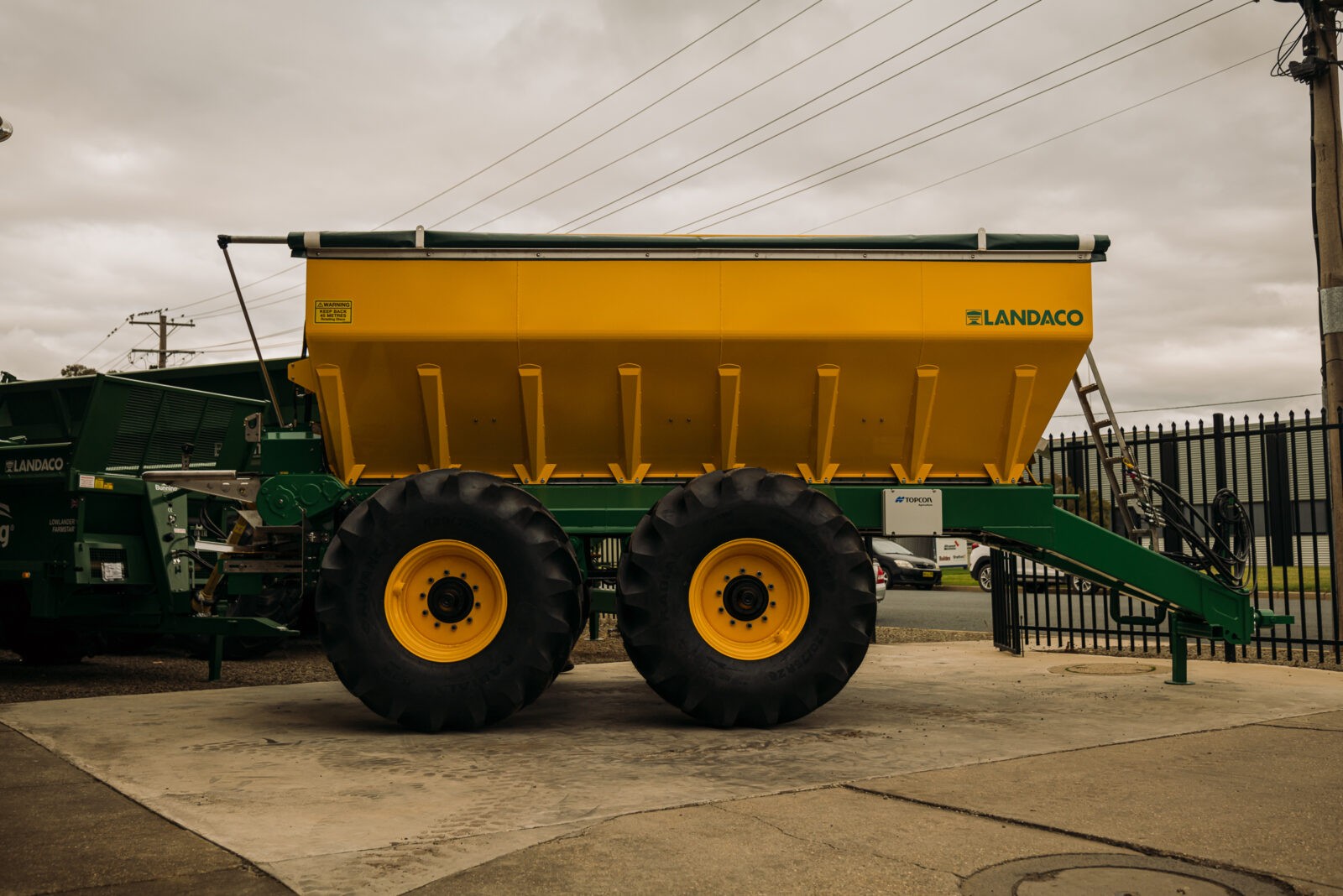 Maxispread T160 16 Tonne Landaco Trailing Spreader