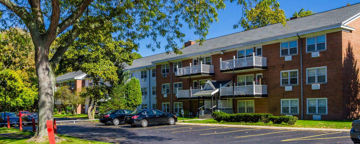 One and Two Bedroom Rochester apartments Landing Heights NY