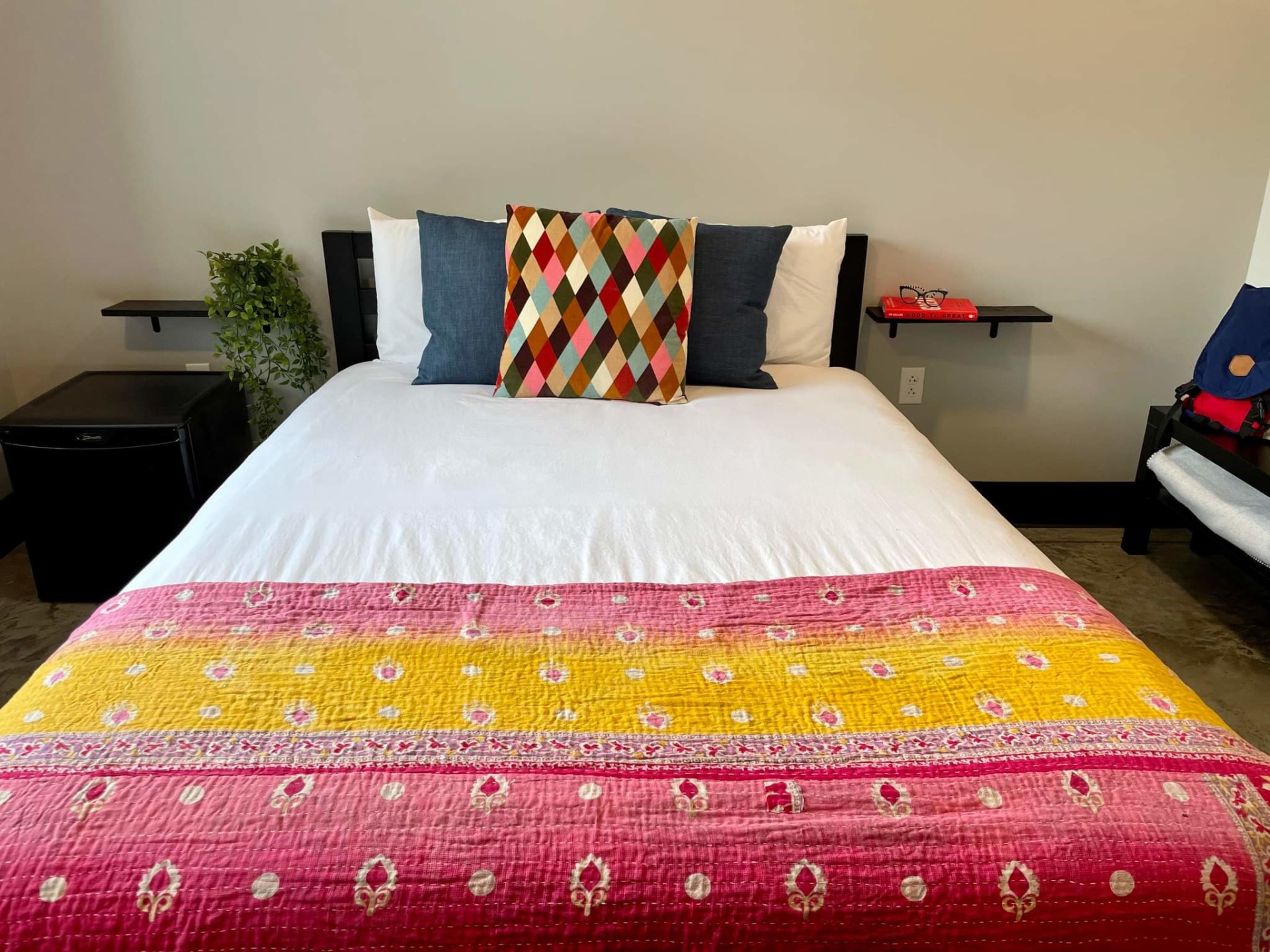 Rooms for Rent Pacific MO The Landing Hub Hotel Pacific MO