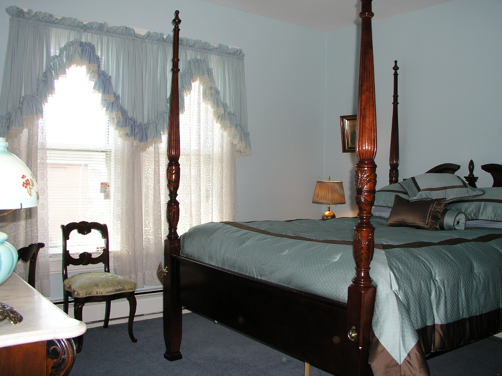 Lake Chautauqua New York B&B Getaway near Chautauqua Institution