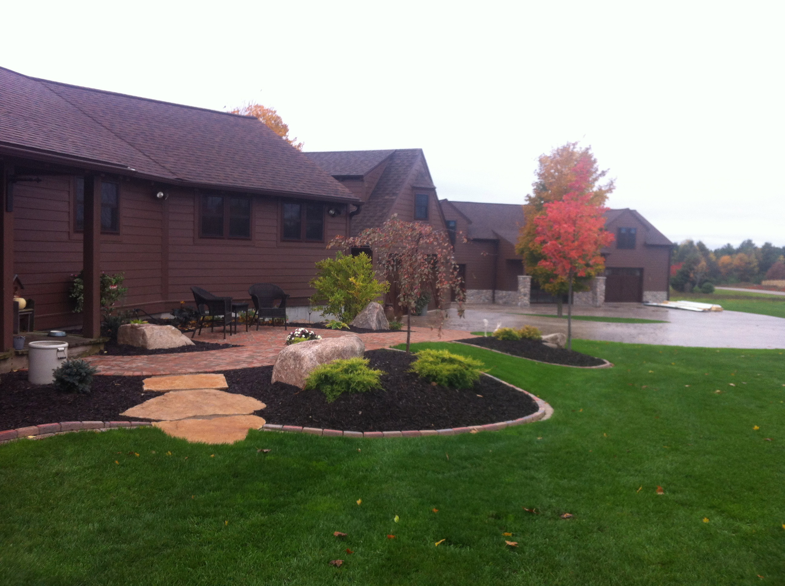 backyard-walkway | Landscape Solutions by Susan Murphy