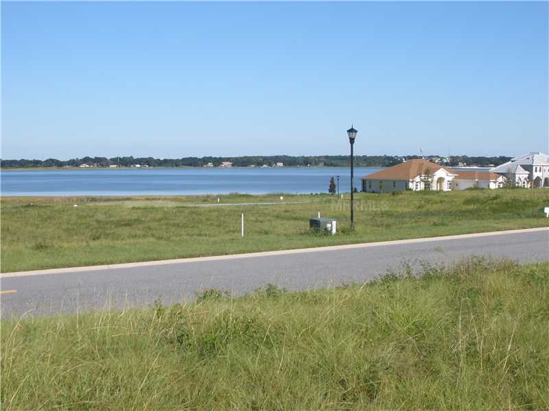 Waterfront lot on Lake Alfred in Water Ridge