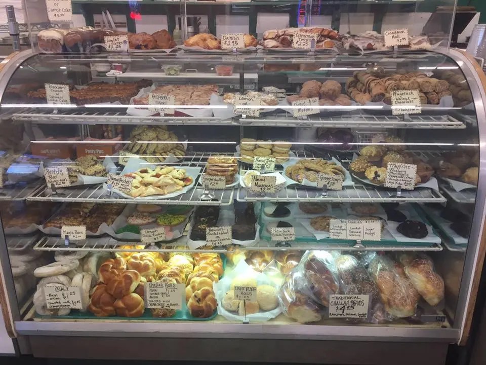 Creswell Coffee Company / THE HUCKLEBERRYS