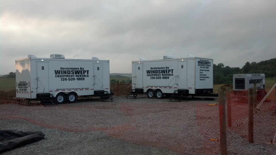 Lang Specialty Trailers / Restroom Trailers for Construction Sites