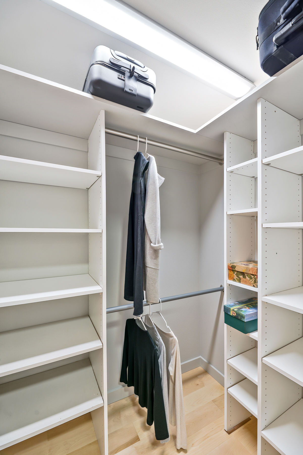 Queen Anne Condo For Rent 2067246497