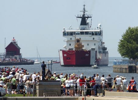 Grand Haven Coast Guard Festival Pictures 2023 Coast Guard Festival To Recognize Importance Of Service, Safety On Lakes – Grand Valley Lanthorn