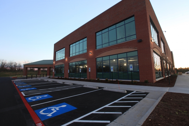 Sentara RMH Orthopedic Center & Advanced Imaging Lantz Construction