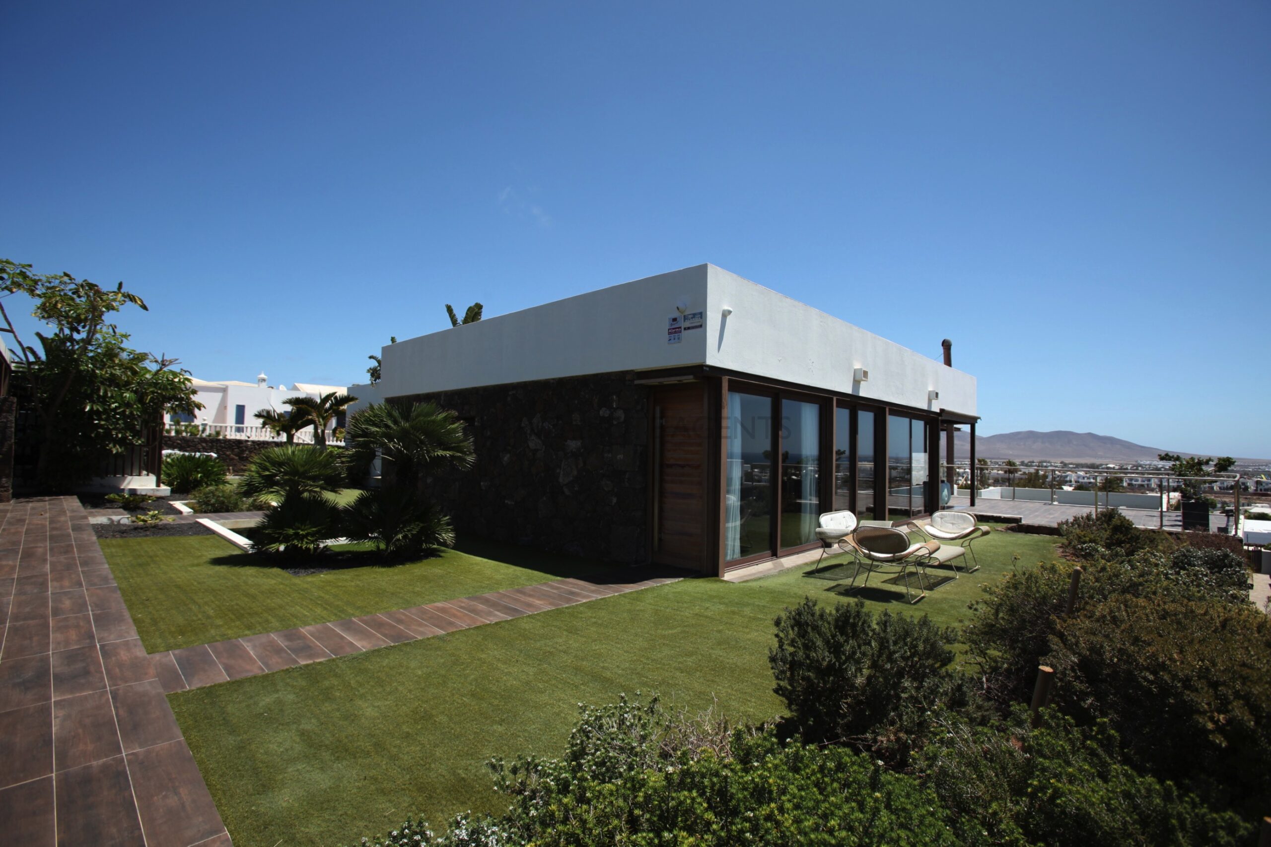 The Best Stunning 5 Bedroom Luxury Villa for sale In Playa Blanca with