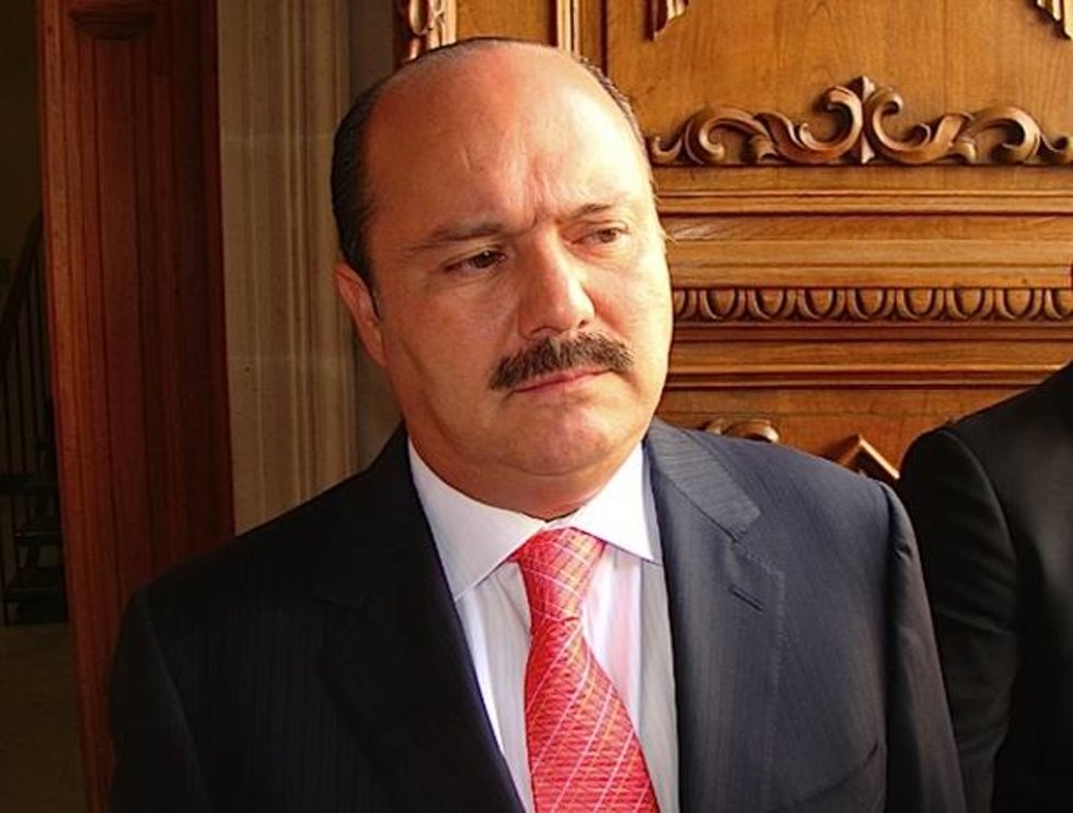 También agregaron tres órdenes de aprehensión contra César Duarte.