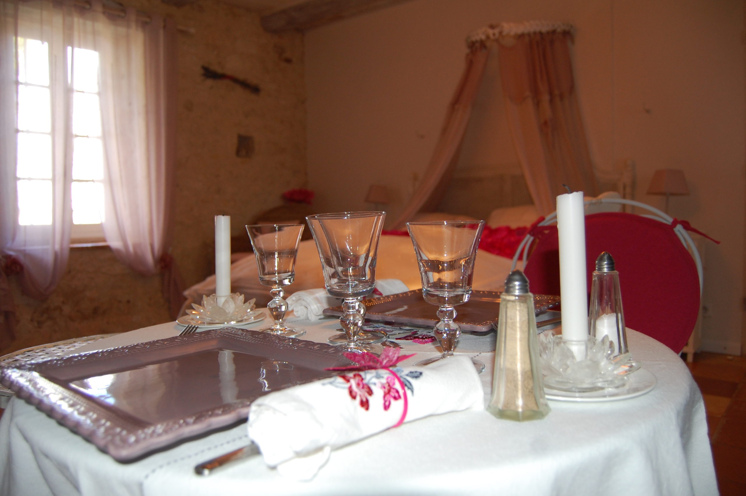 repas en chambre Maison d'hôtes Lapiade