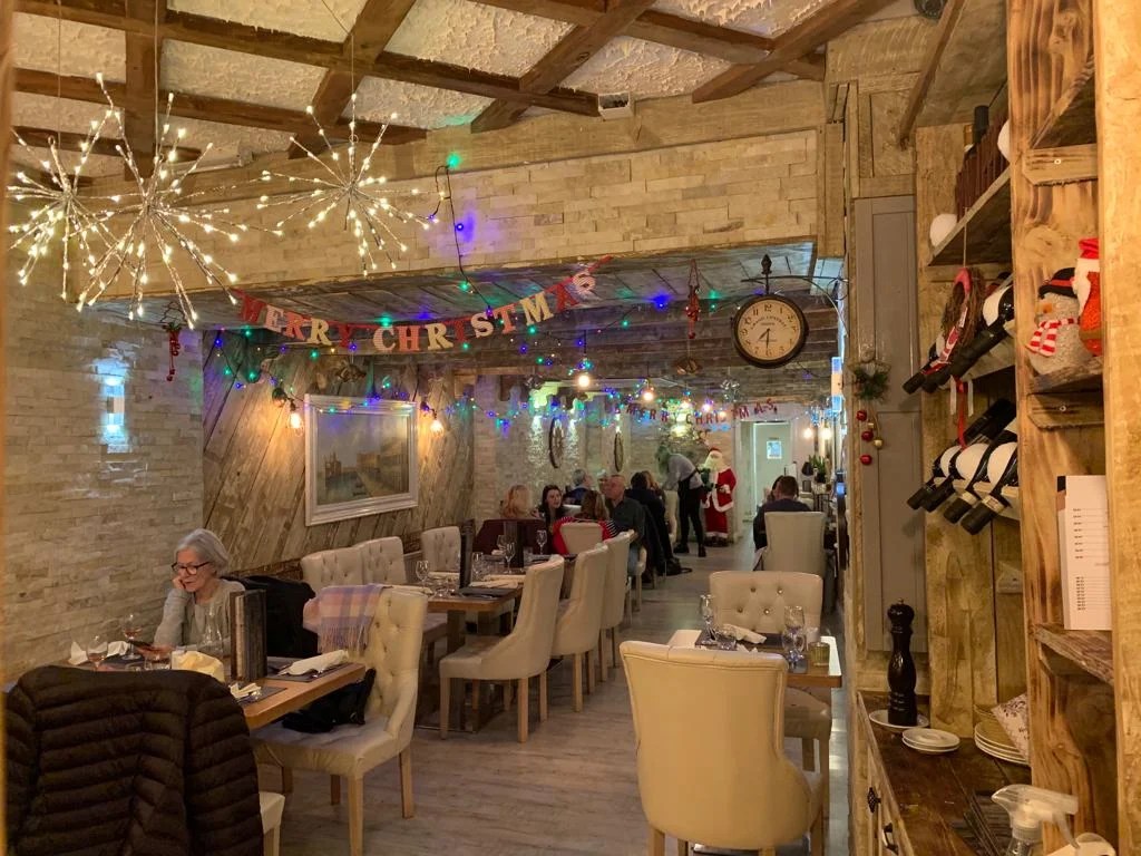 Authentic Italian estaurant La Piccola Italia Monmouth