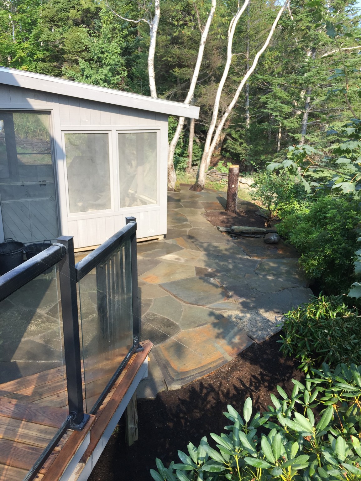 Random Flagstone Walkway LaPierre Stone WorksLaPierre Stone Works