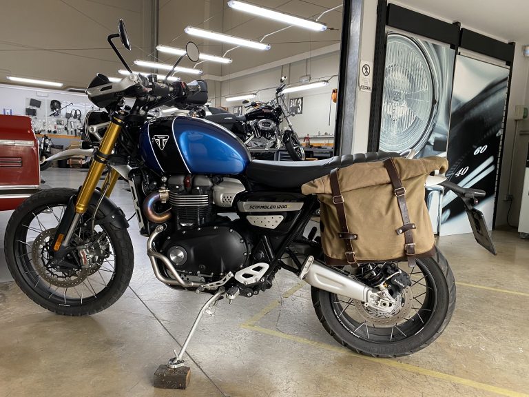 Saddlebag support Triumph Scrambler 1200 Satin Black (left side) La
