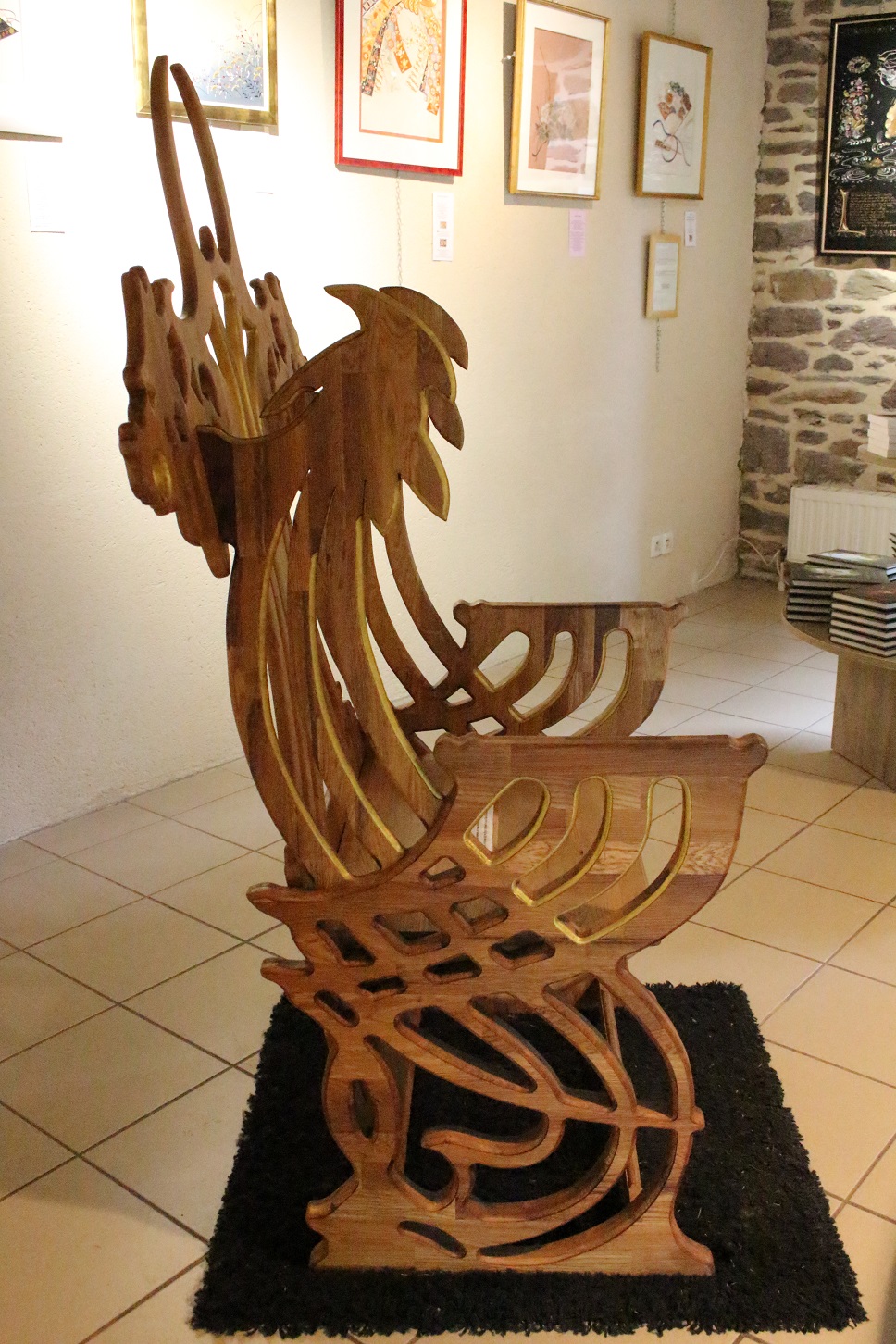 Fauteuil "dragon" La Porte de Pierre