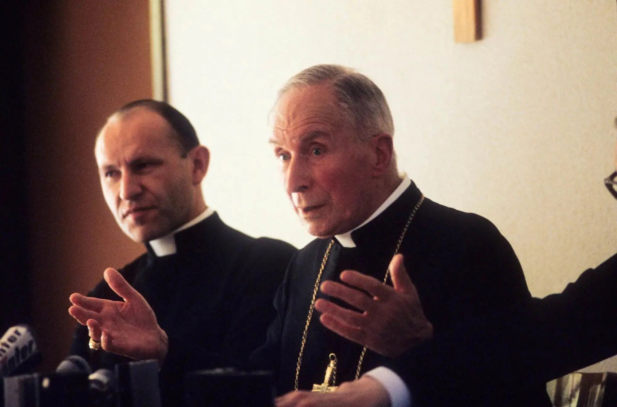 Pourquoi il faut sacrer des évêques • Mgr Marcel Lefebvre • LPL