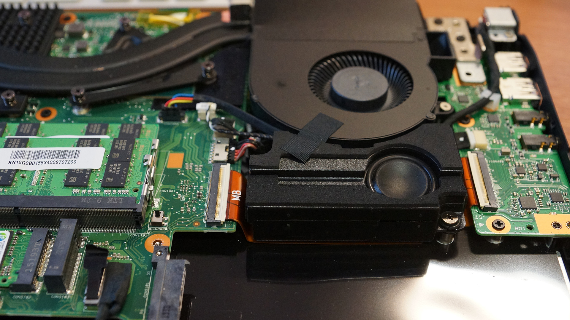 Inside Acer Predator 15 – disassembly, internal photos and upgrade options
