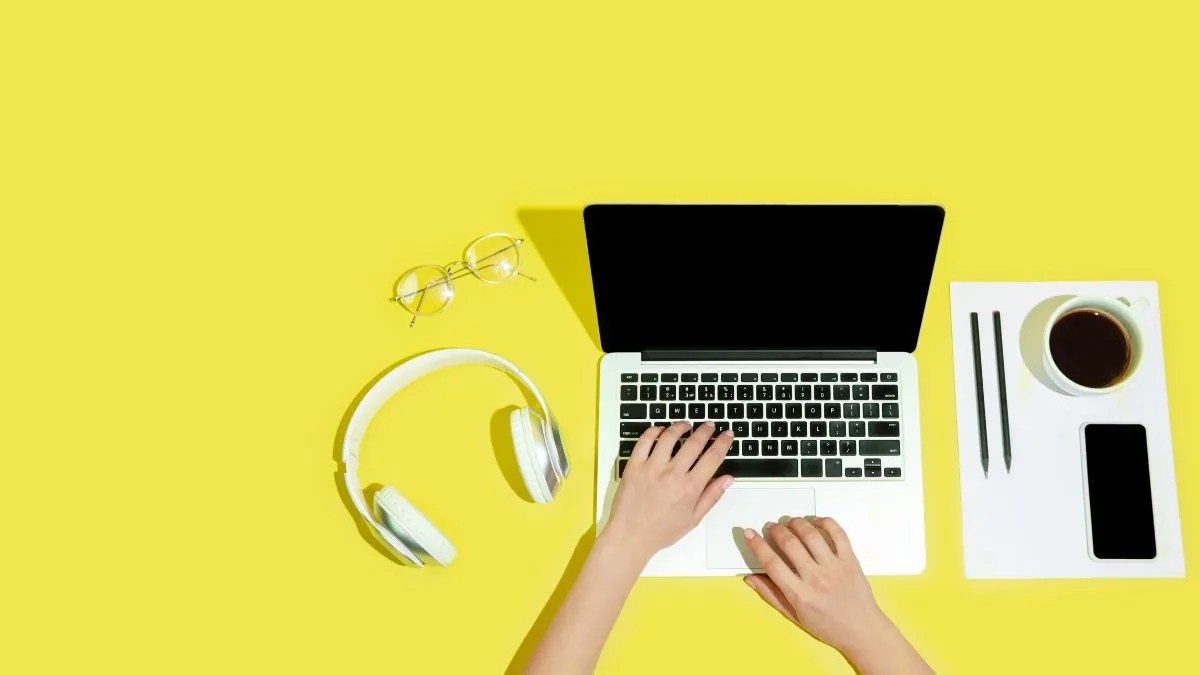 How to fix Chromebook screen not turning on? LaptopsPapa