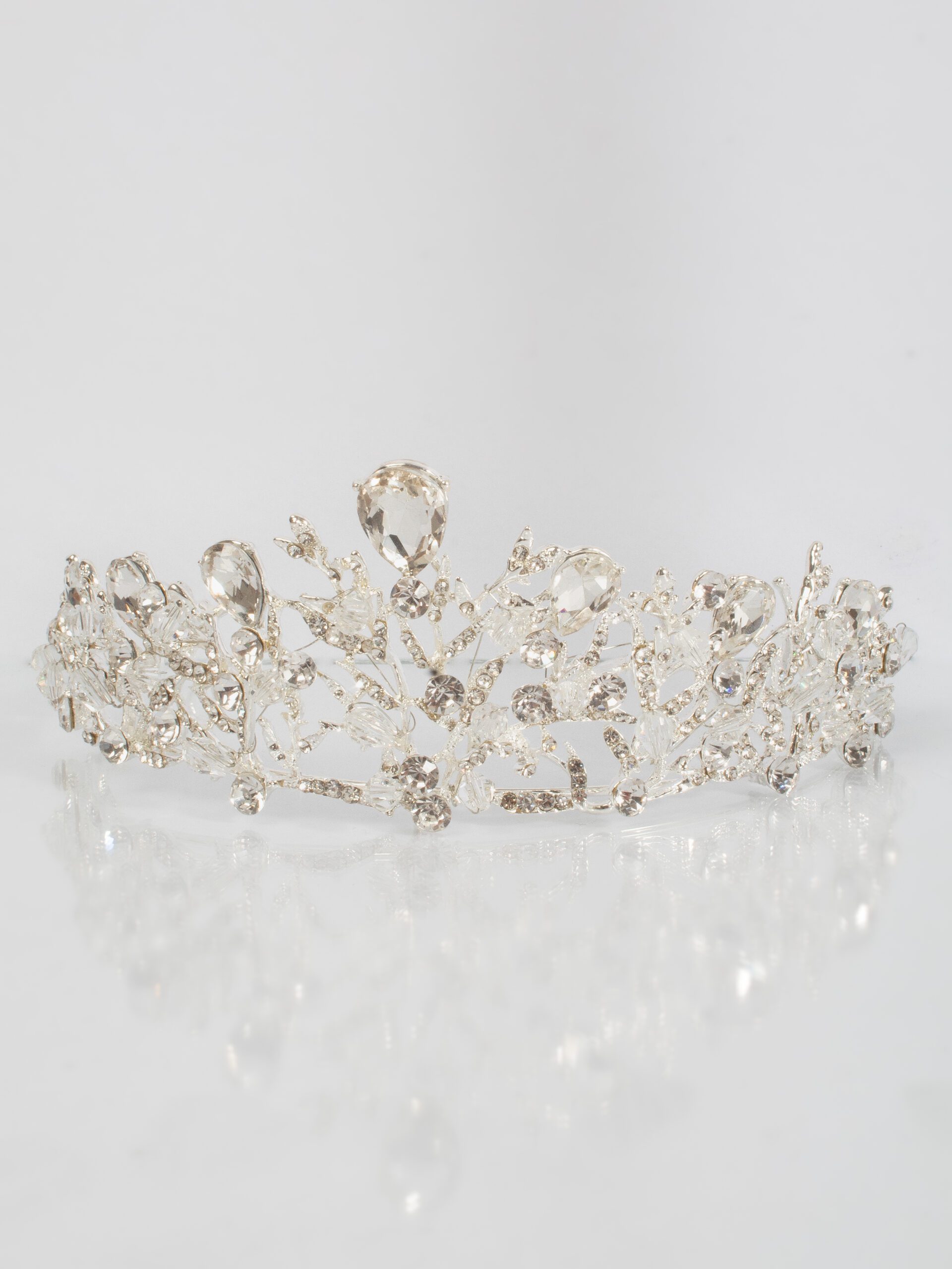 Tiara para Grandes Ocasiones Boutique Lara Liz Novias